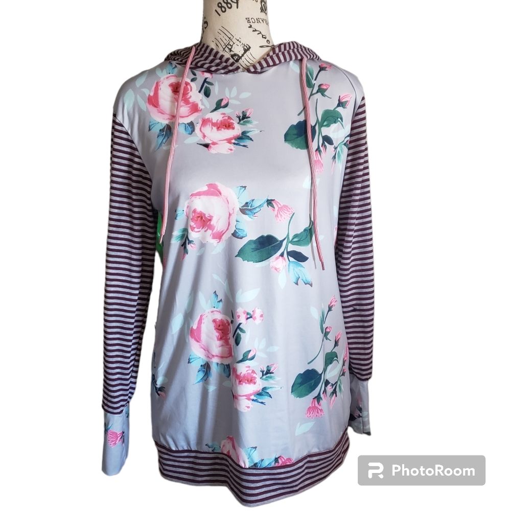 Unbranded long sleeve hoodie floral baseball tee striped drawstring size Small